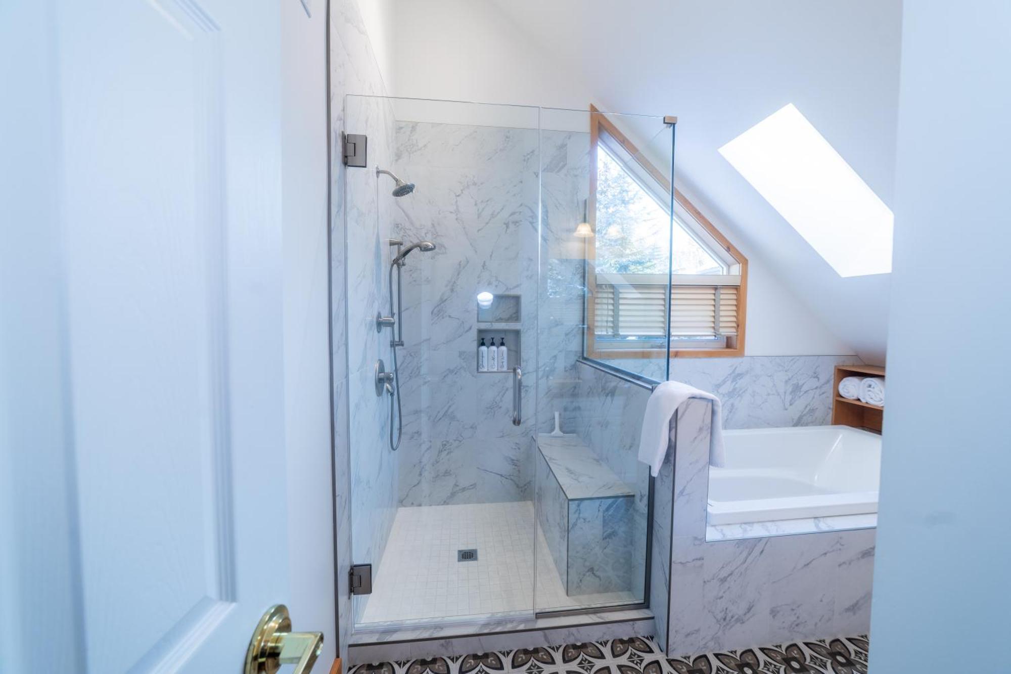 Beaujolais Boutique B&B At Thea'S House Banff Quarto foto